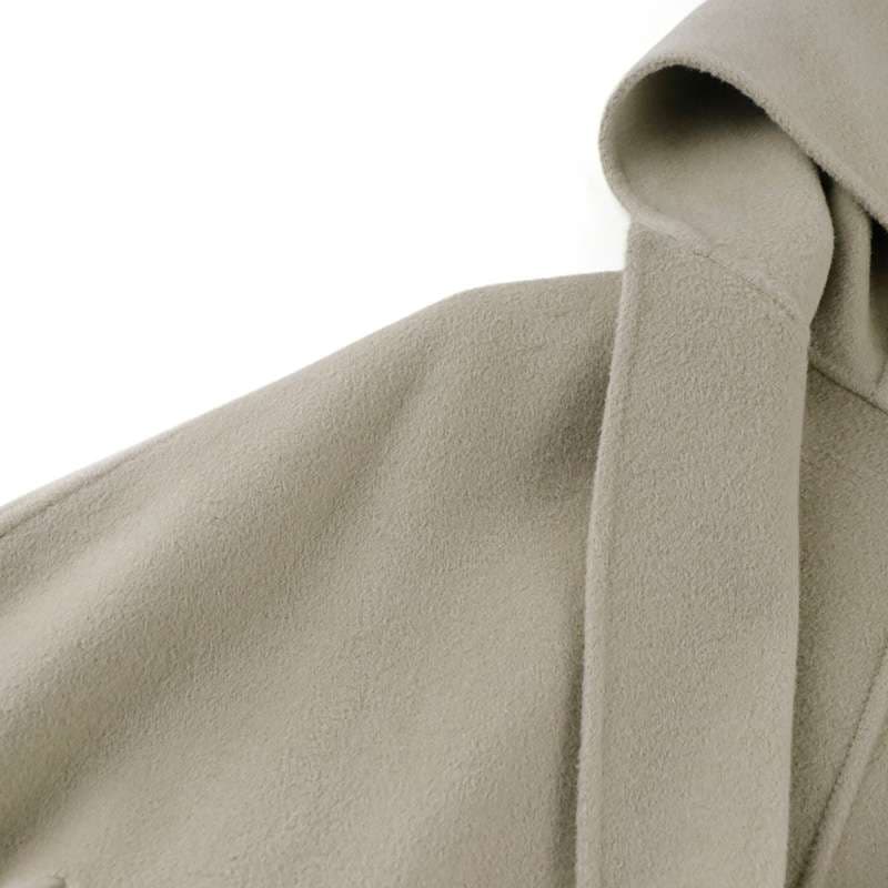 ジャストサイズよりも大きめの、体に密着しないゆるっとゆとりのあるファッションサイト ゆったりウールブレンドロングコート