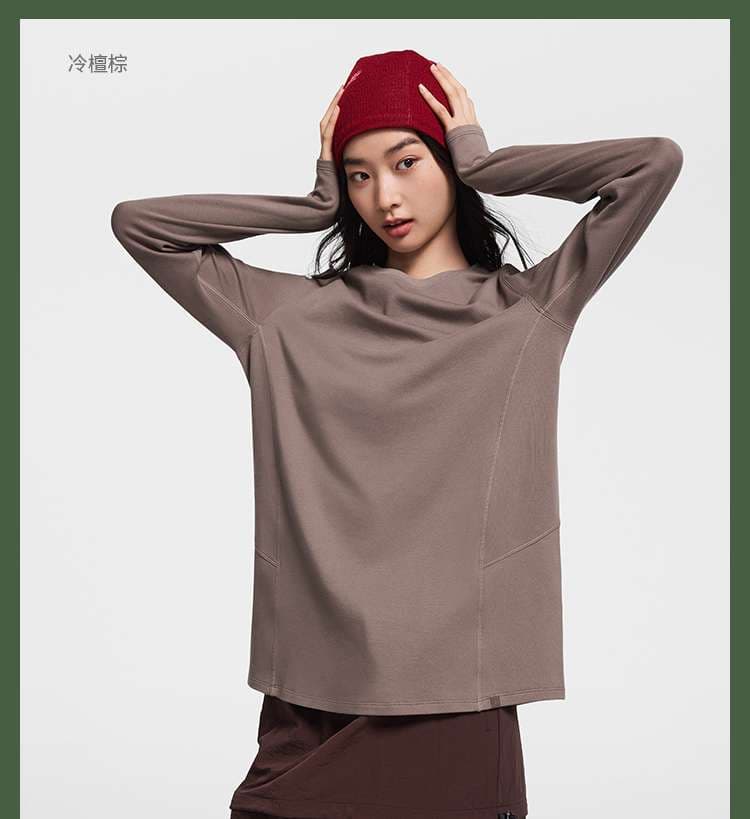 ジャストサイズよりも大きめの、体に密着しないゆるっとゆとりのあるファッションサイト リラックスフィットゆったりプルオーバー