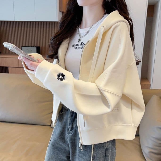 大きめサイズ ゆったりシルエット前開きフード付きジップアップ上着