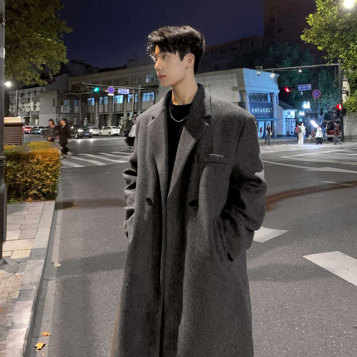 大きめファッション ゆったりシルエットのロング丈ウールコート